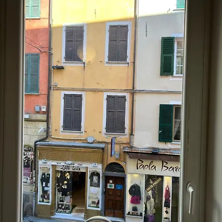 Punta Pineda Apartment La Spezia