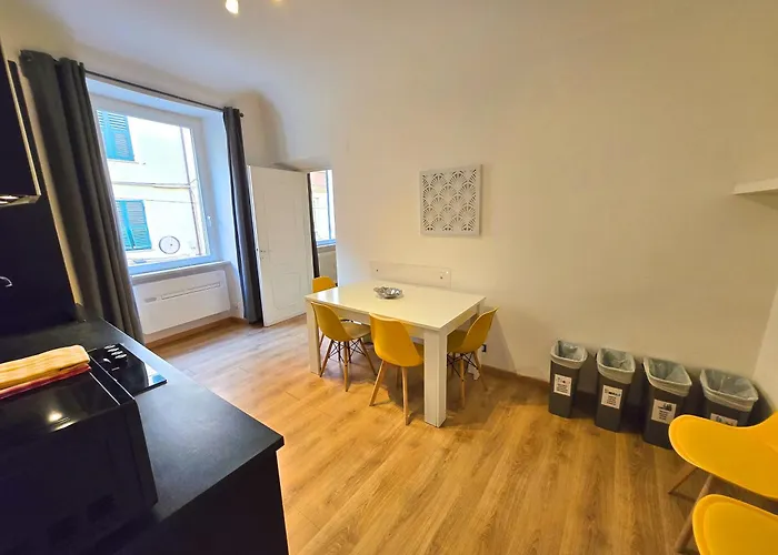 Punta Pineda Lägenhet La Spezia